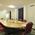 Golden Tulip Reiss