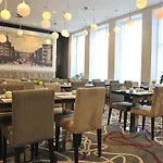 Ξενοδοχείο Golden Tulip Reiss 4*