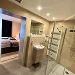 Golden Tulip Reiss Ξενοδοχείο 4*