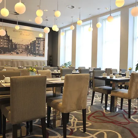 Отель Golden Tulip Reiss 4*
