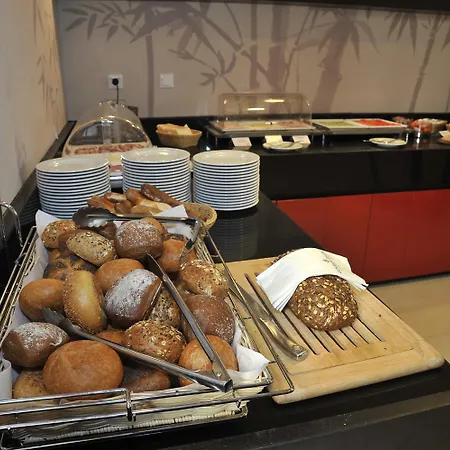 Golden Tulip Reiss 4*