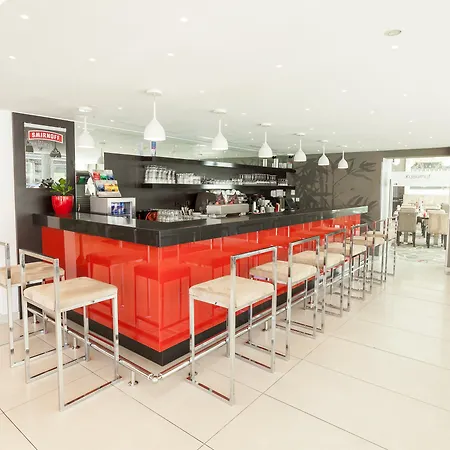 Golden Tulip Reiss Hotel