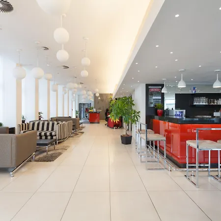 Golden Tulip Reiss 4*