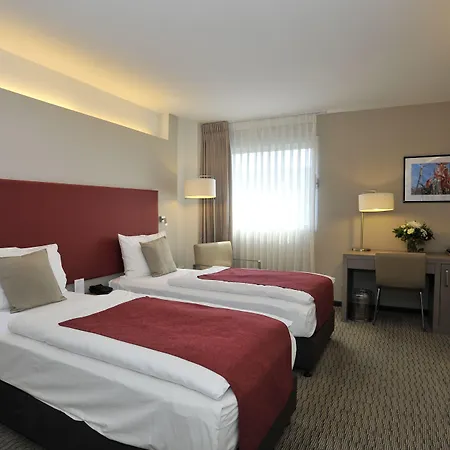 Golden Tulip Reiss Hotel 4*