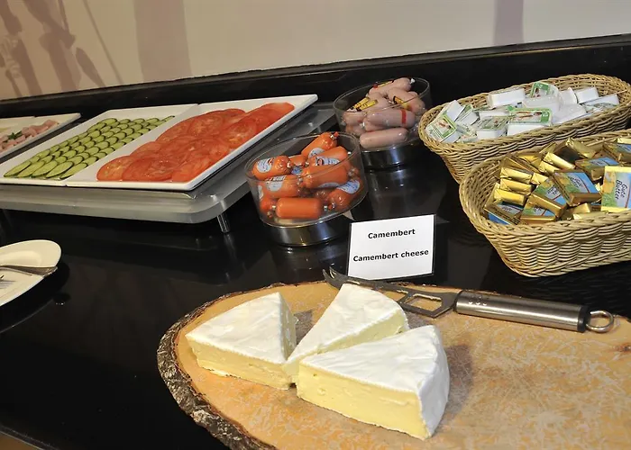 Hotel Golden Tulip Reiss