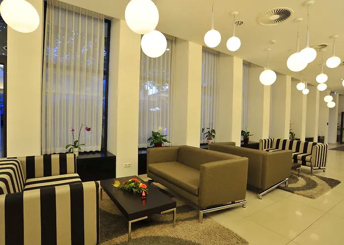 Hotel Golden Tulip Reiss 4*