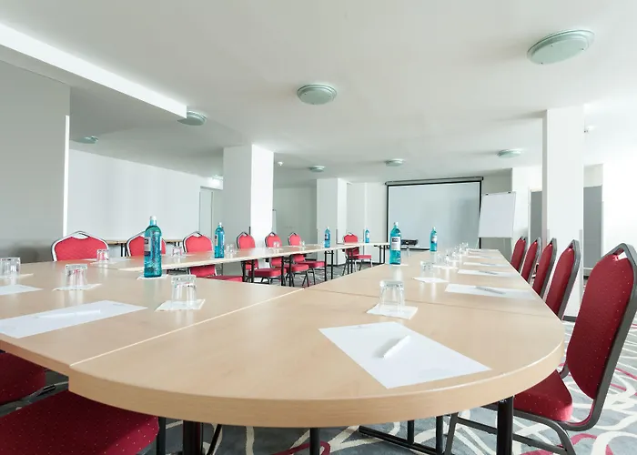 Hotel Golden Tulip Reiss 4*