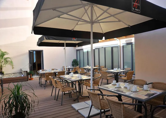 Golden Tulip Reiss Hotel 4*