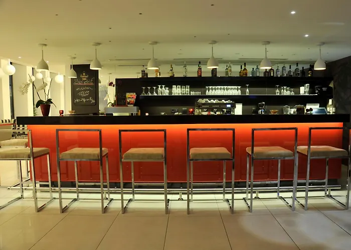 Hotel Golden Tulip Reiss 4*